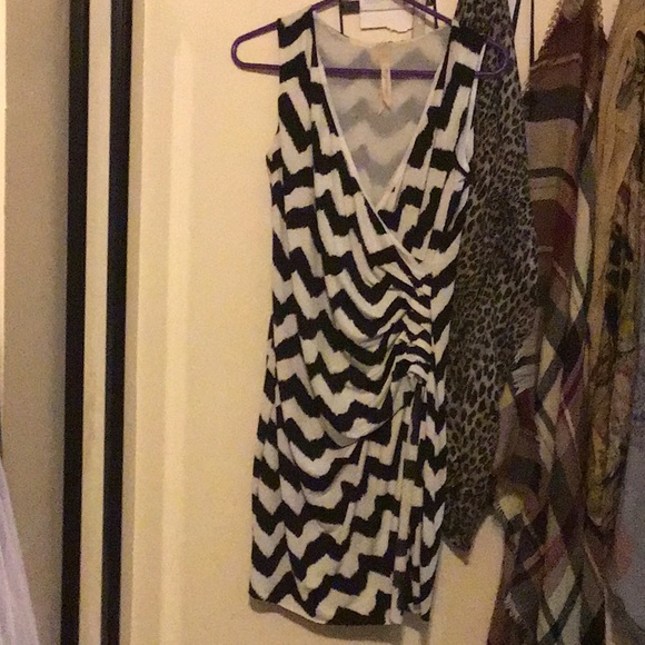 Dresses & Skirts - Boutique mock wrap dress